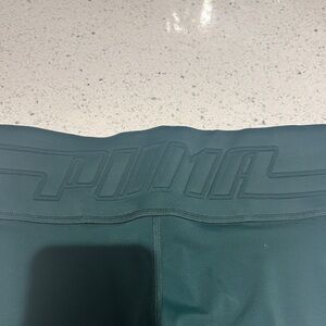 Puma Active Leggings - Forest Green and pink - Size M